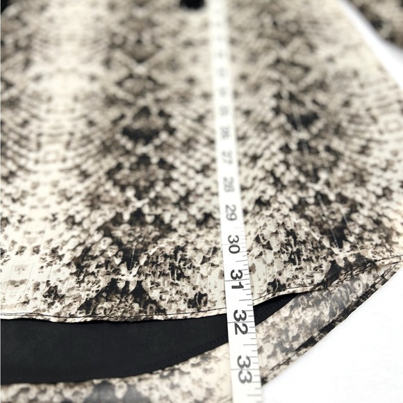 BUDDY LOVE Snakeskin Sheer Tie Tassel V Neck Bohemian Long Sleeve Blouse‎ Size M - Picture 14 of 15